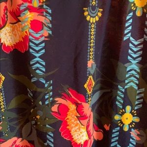 Lularoe perfect tee
